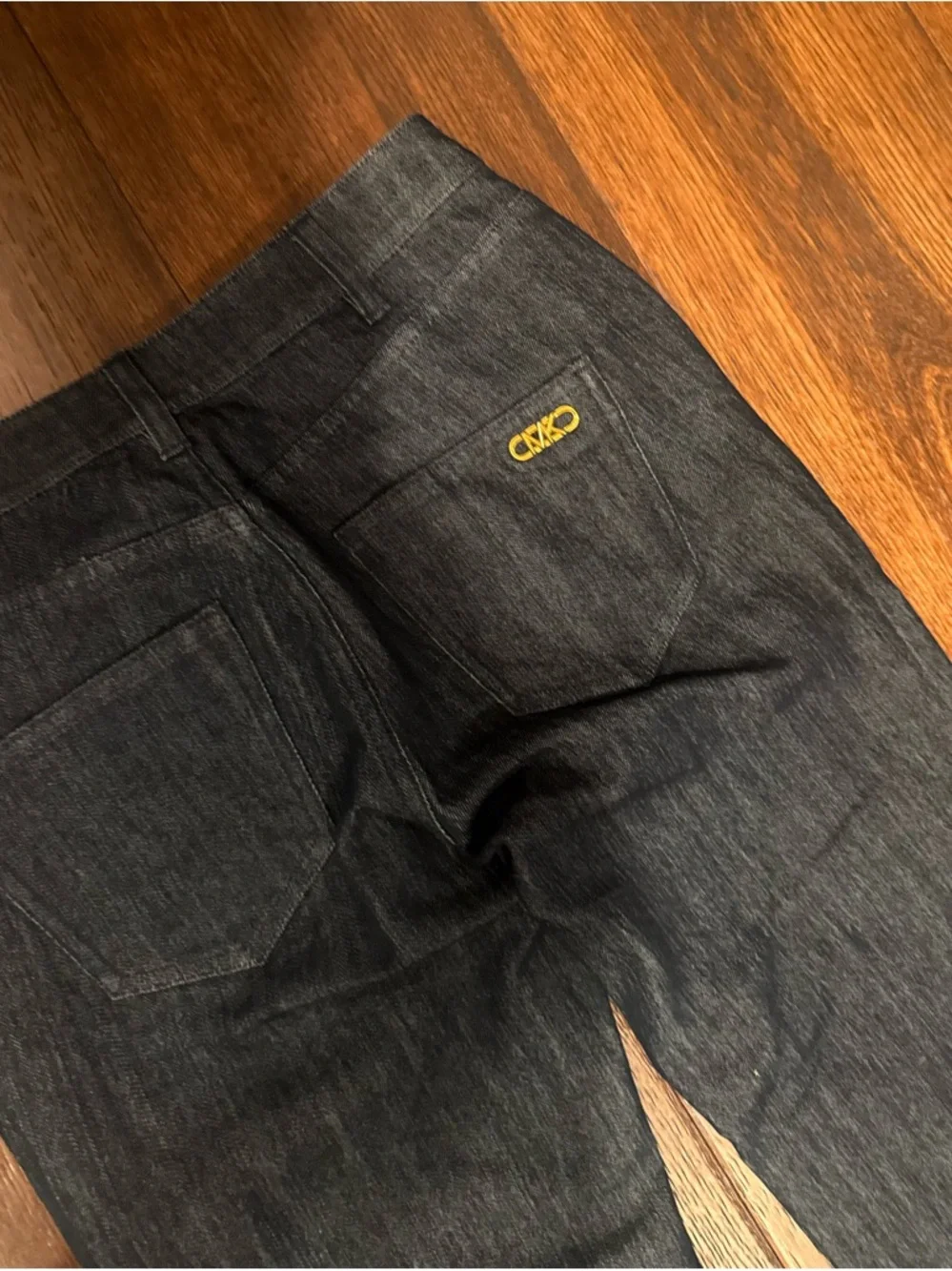 NWT MICHAEL KORS WOMEN FLARED OUT DENIM JEANS, SIZE US 00 (XXS), INDIGO RINSE